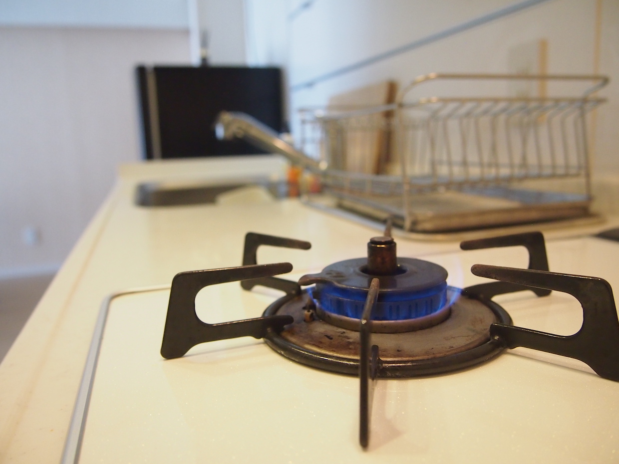 とろ火とは？ガスコンロの場合やIHの場合も解説