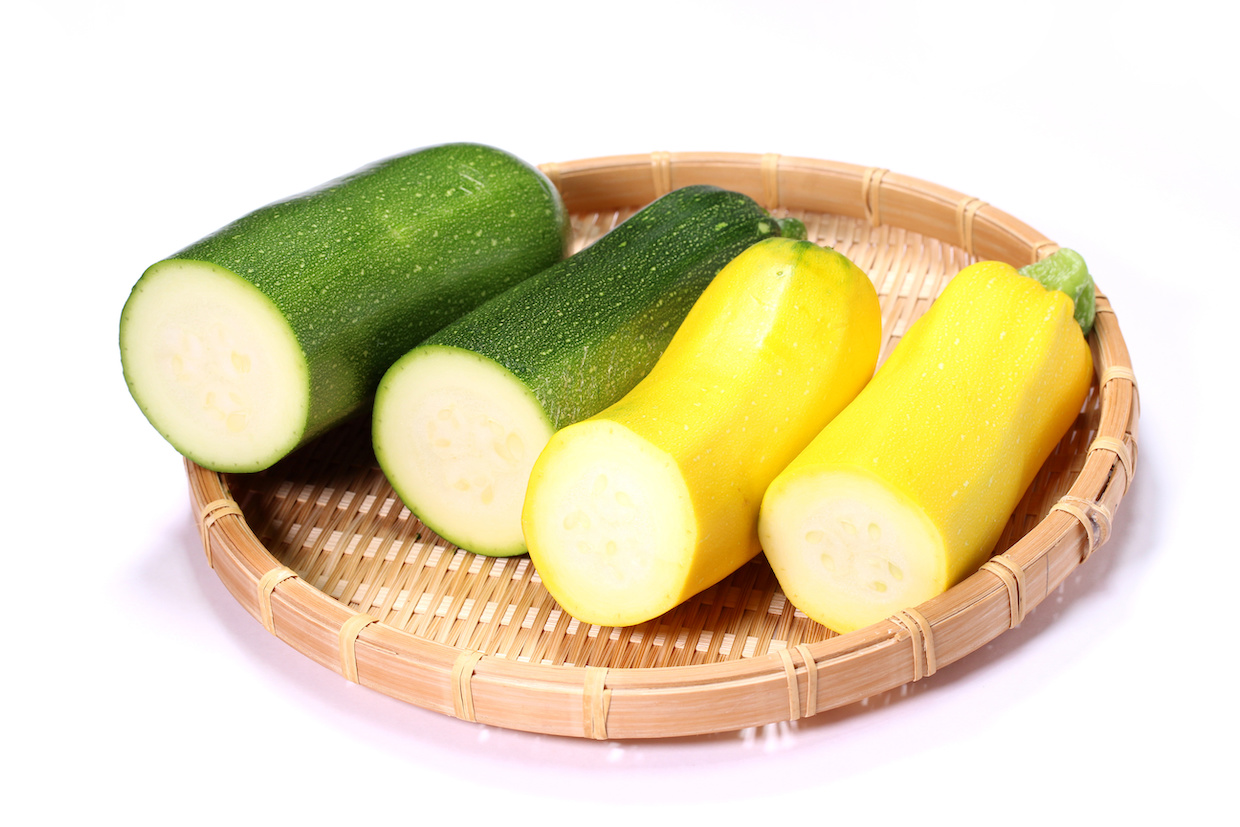 黄色と緑色のズッキーニの違いは レシピもご紹介 Delish Kitchen