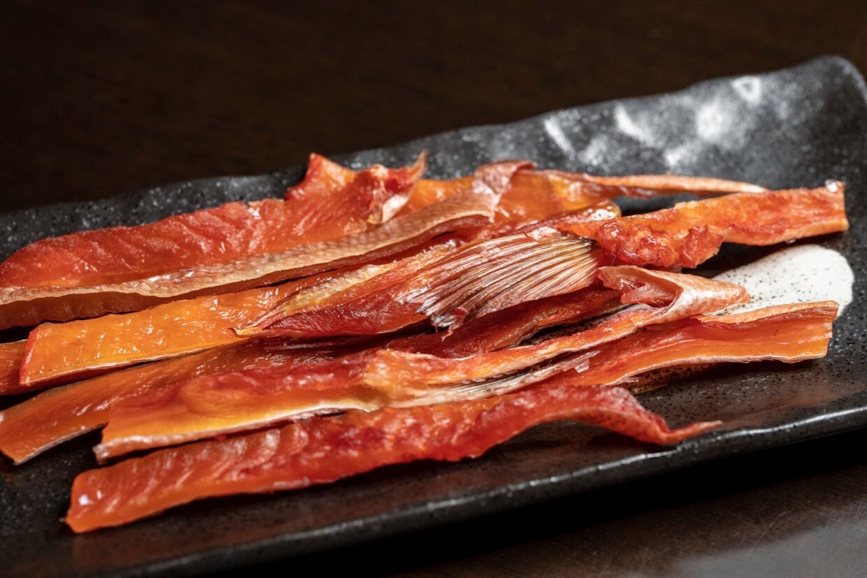 北海道の珍味「鮭とば」って何？作り方や美味しい食べ方をご紹介
