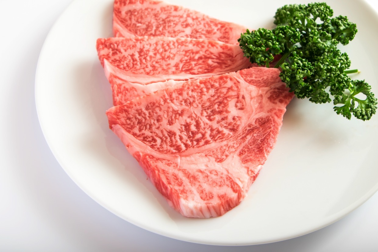 焼肉のトモサンカクはどこの部位？特徴や味わいを解説！