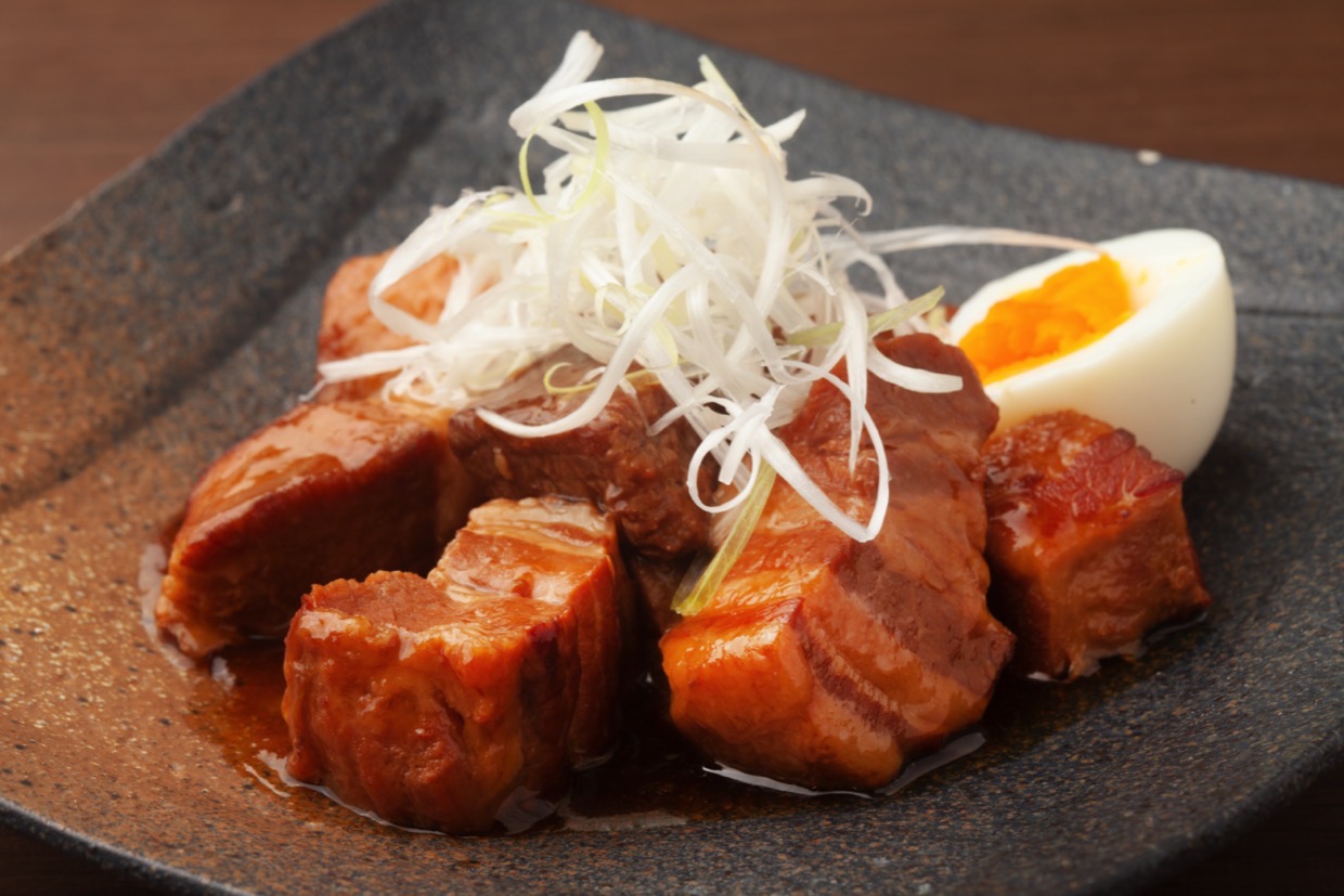 【豚の角煮】とろっとろで柔らかく作るポイント3つをご紹介！ | DELISH KITCHEN