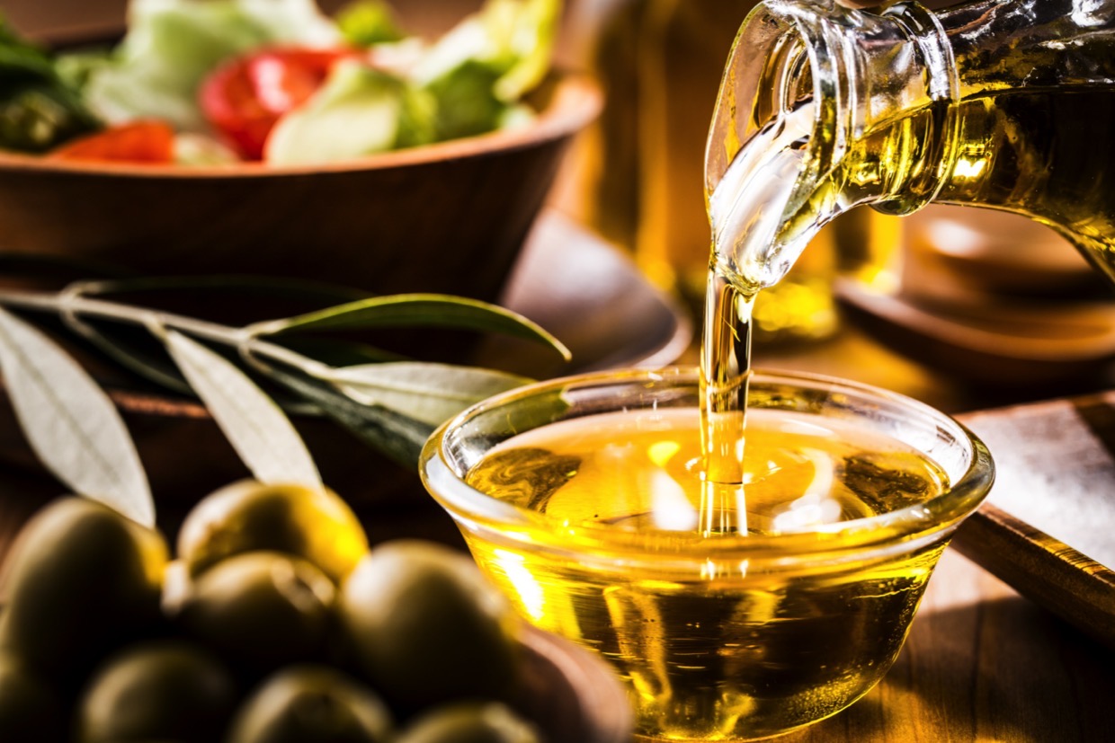 オリーブオイルとエクストラバージンオイルの違いとは？