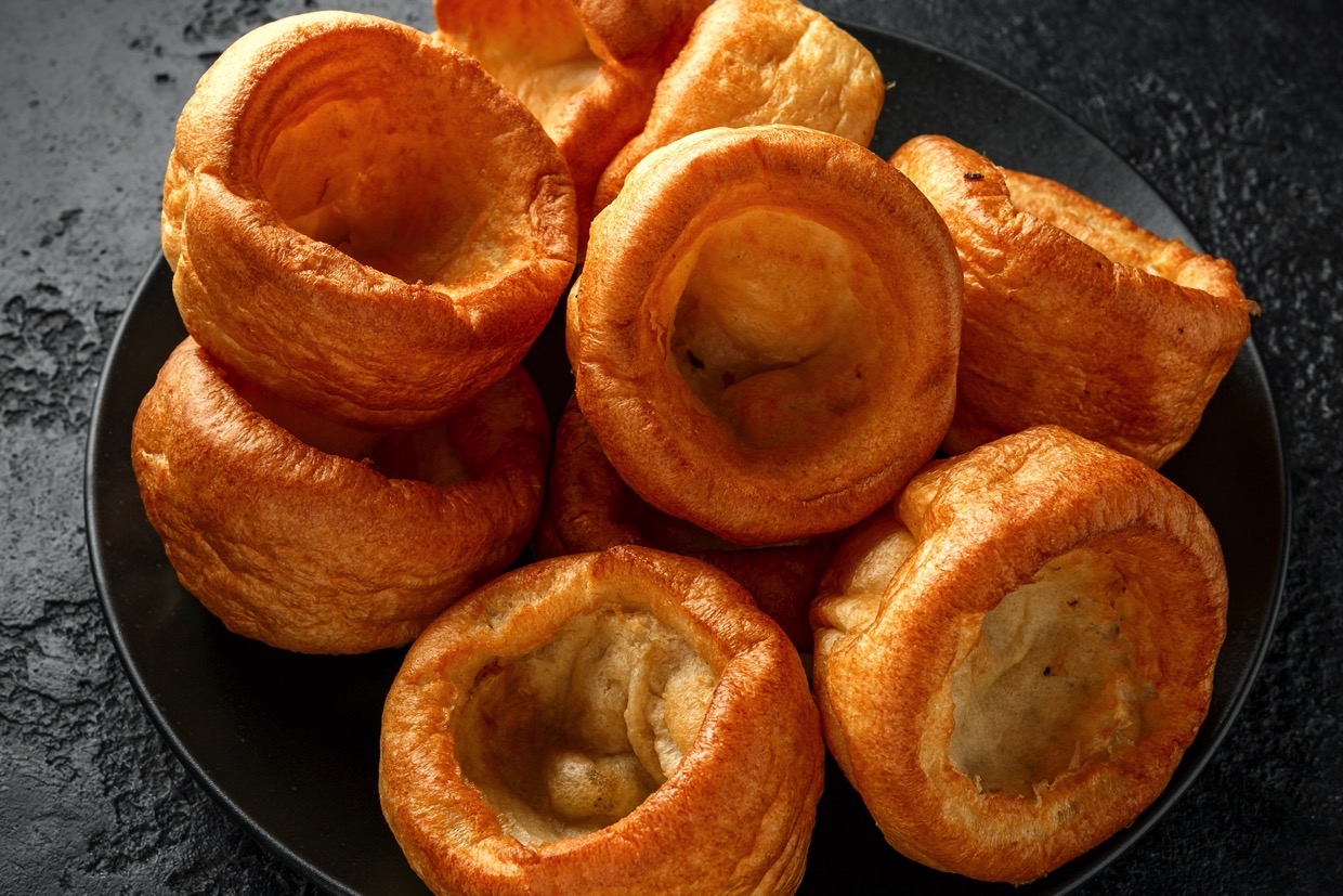 ヨークシャープディングとは？イギリスの伝統食を解説します！