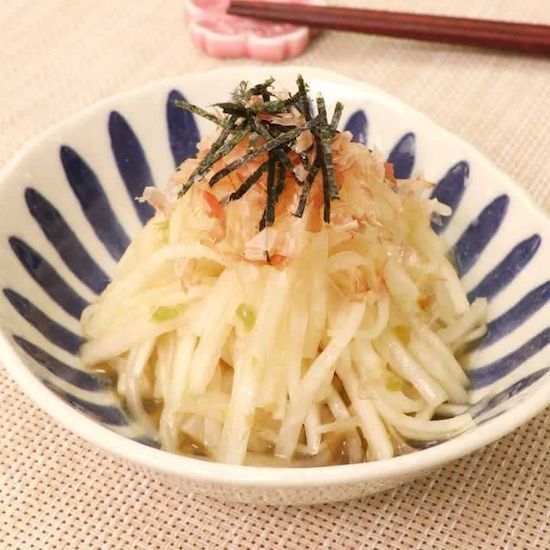 ごま油香る 大根と玉ねぎのさっぱり梅サラダのレシピ動画 作り方 Delish Kitchen