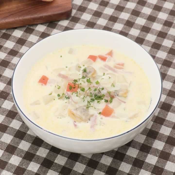寒い日にぴったり トマトクリームクラムチャウダーのレシピ動画 作り方 Delish Kitchen