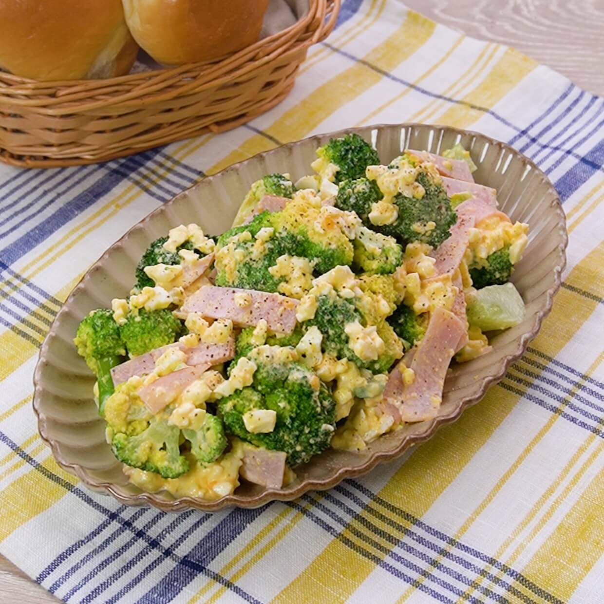 【ブロッコリーのおかず】パパッと簡単！人気の絶品副菜レシピ17選