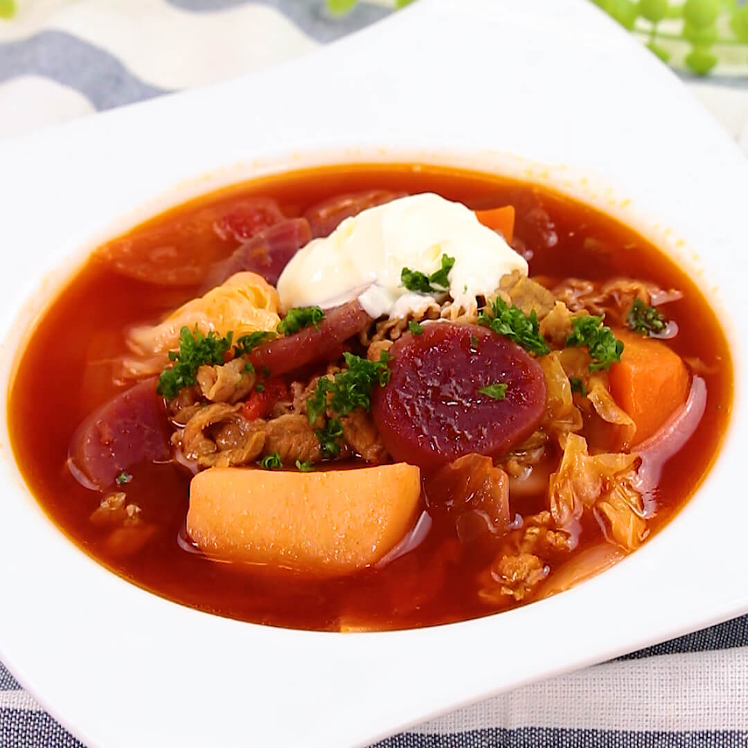 真っ赤な「ビーツ」の食べ方！下処理からおすすめレシピ10選