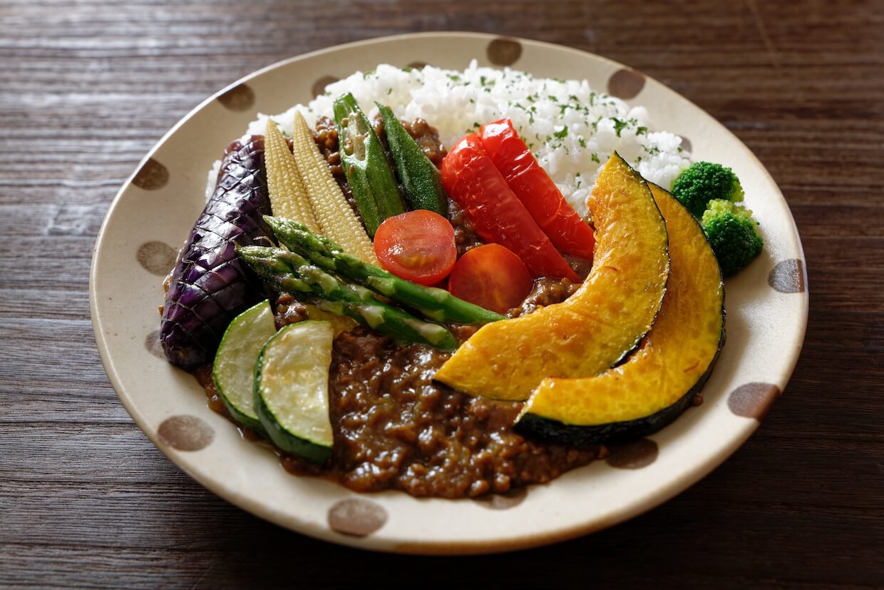【人気の夏野菜カレー】夏を乗り切る！素揚げなしで簡単レシピ19選