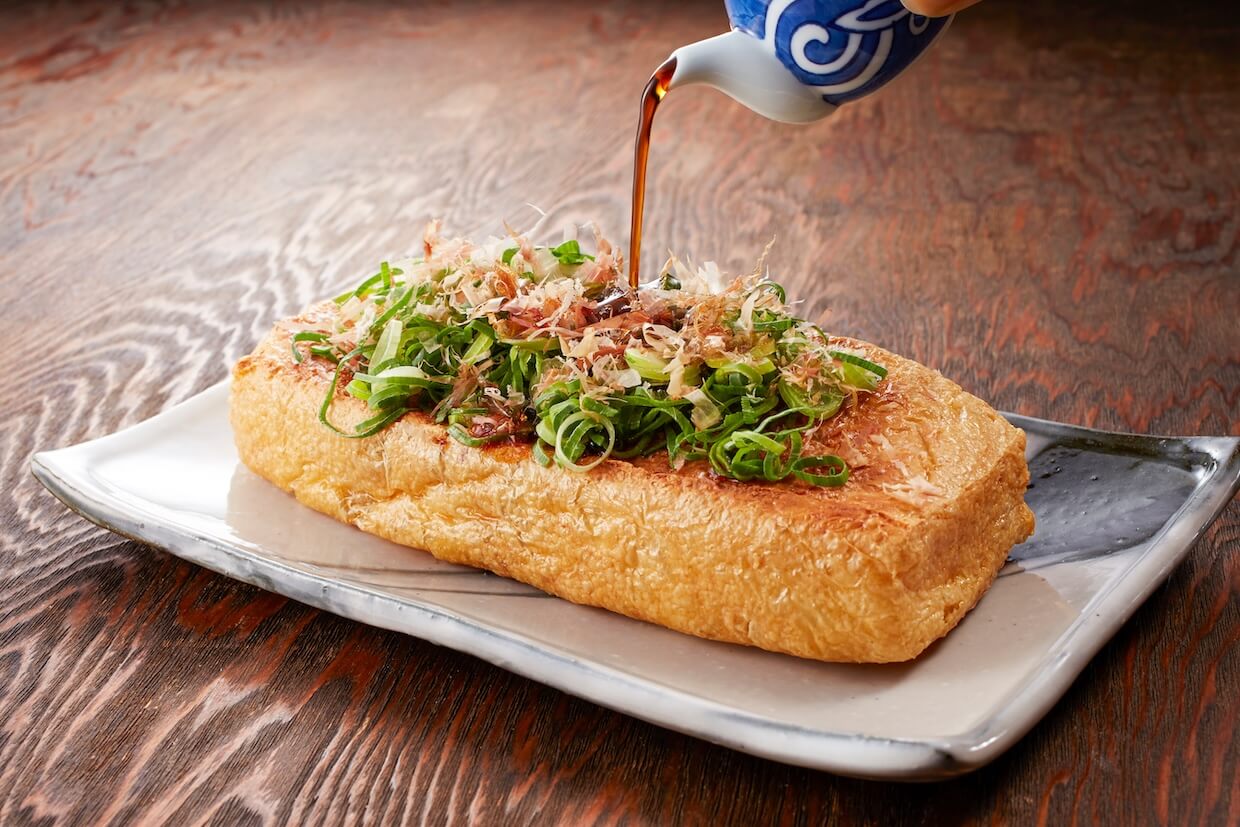 【栃尾揚げのおいしい食べ方】挟み焼きや煮物で楽しむ人気レシピ4選