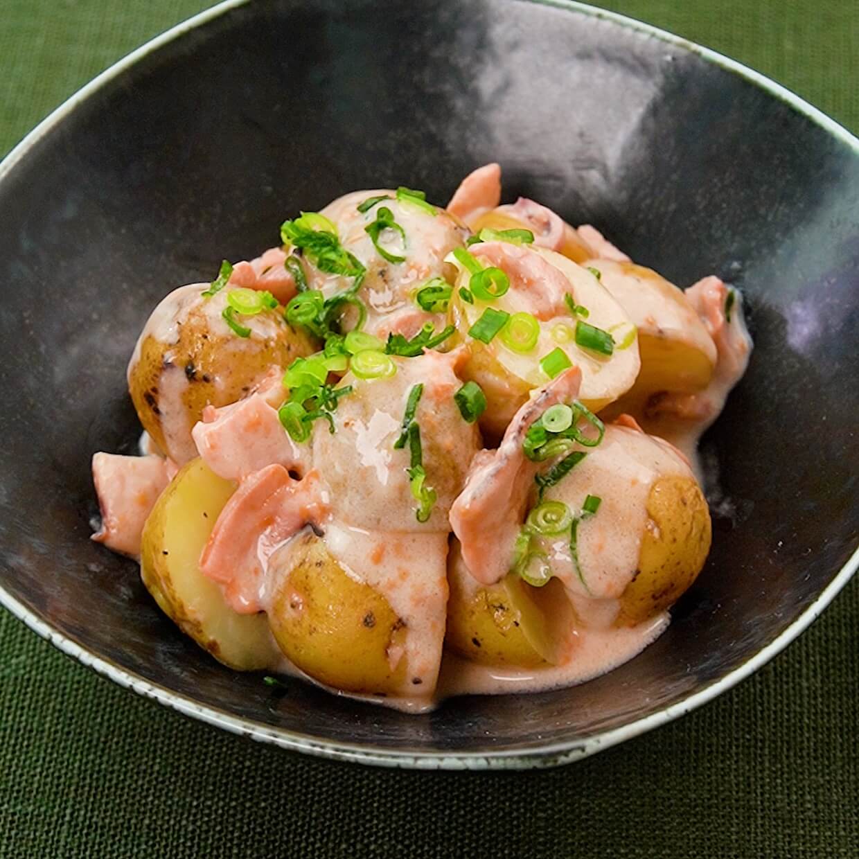 【塩辛アレンジ】ご飯もお酒も進む!人気のおすすめレシピ18選