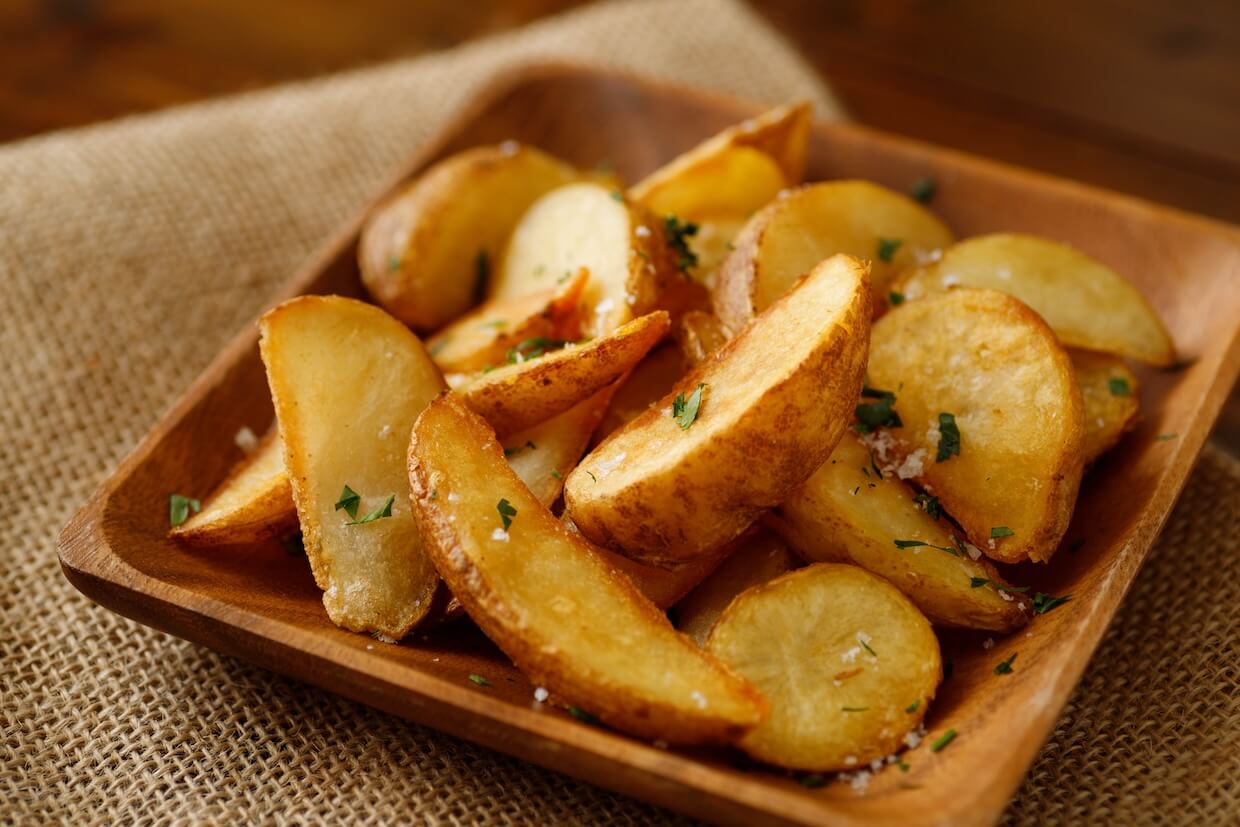 【持ち寄りおつまみ】絶対喜ばれる♪盛り上がる人気レシピ45選