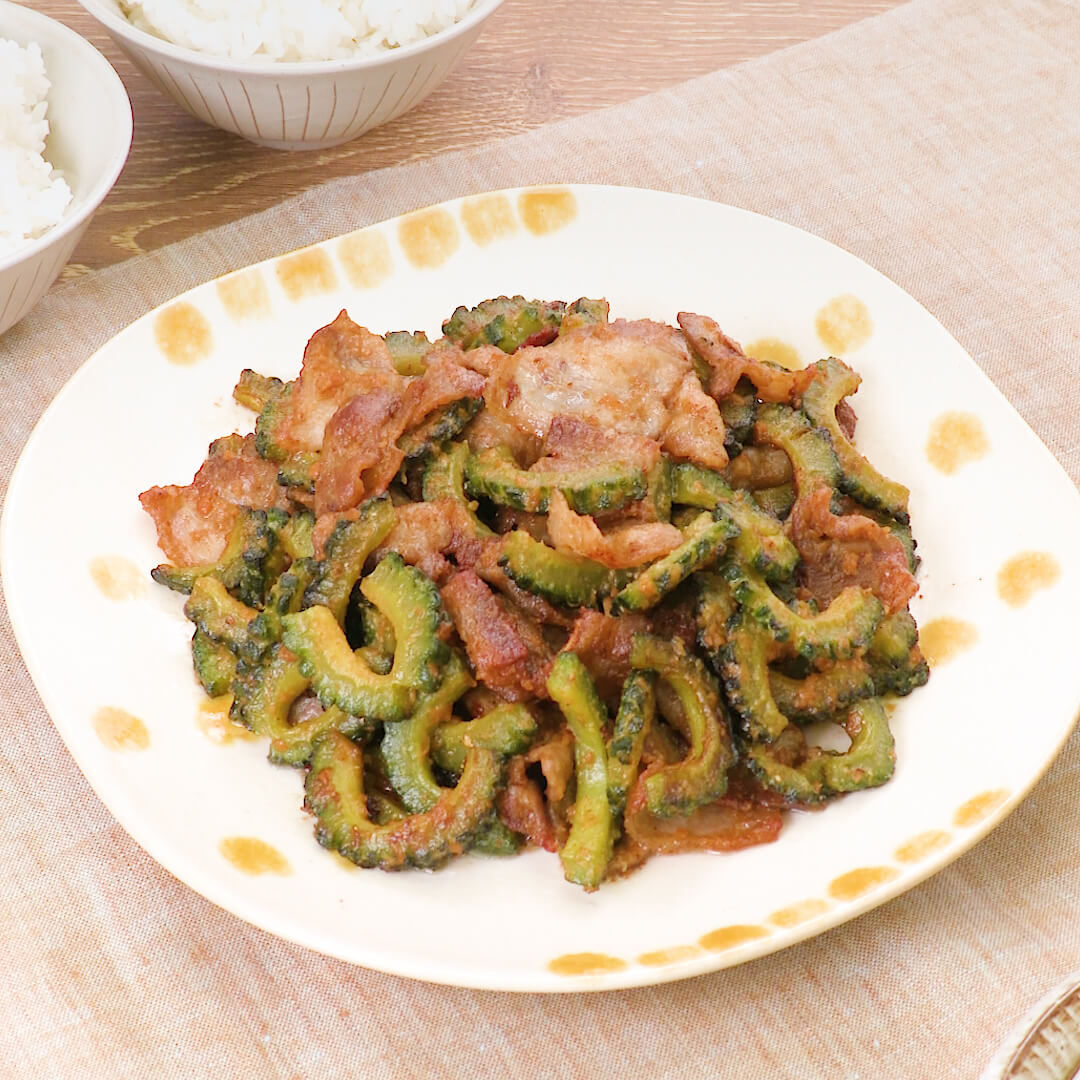 【ゴーヤの人気レシピ】苦みを抑えて♪食べやすい簡単おかず15選