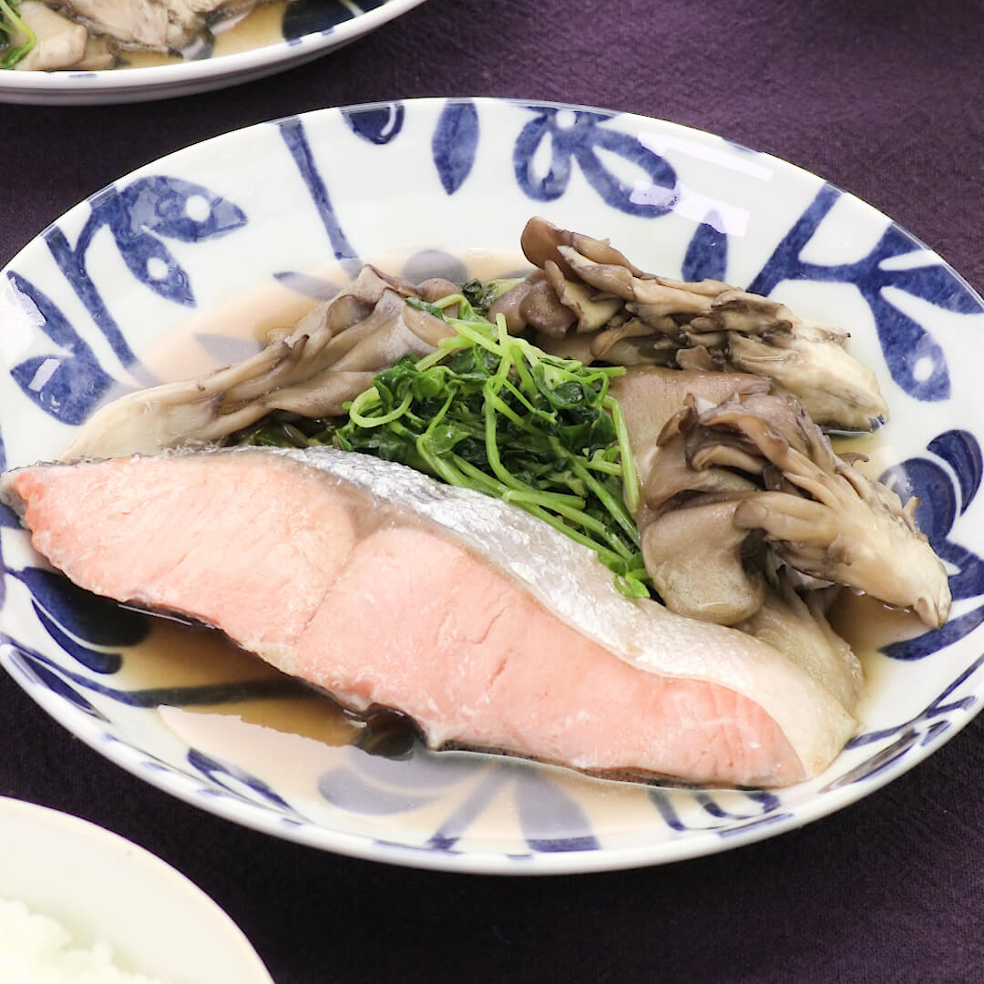 【鮭のレンジレシピ】手軽な蒸し料理の人気9選