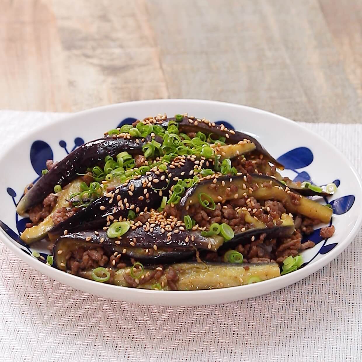 【なすと合い挽き肉のレシピ】家族が喜ぶ♪人気アレンジ22選