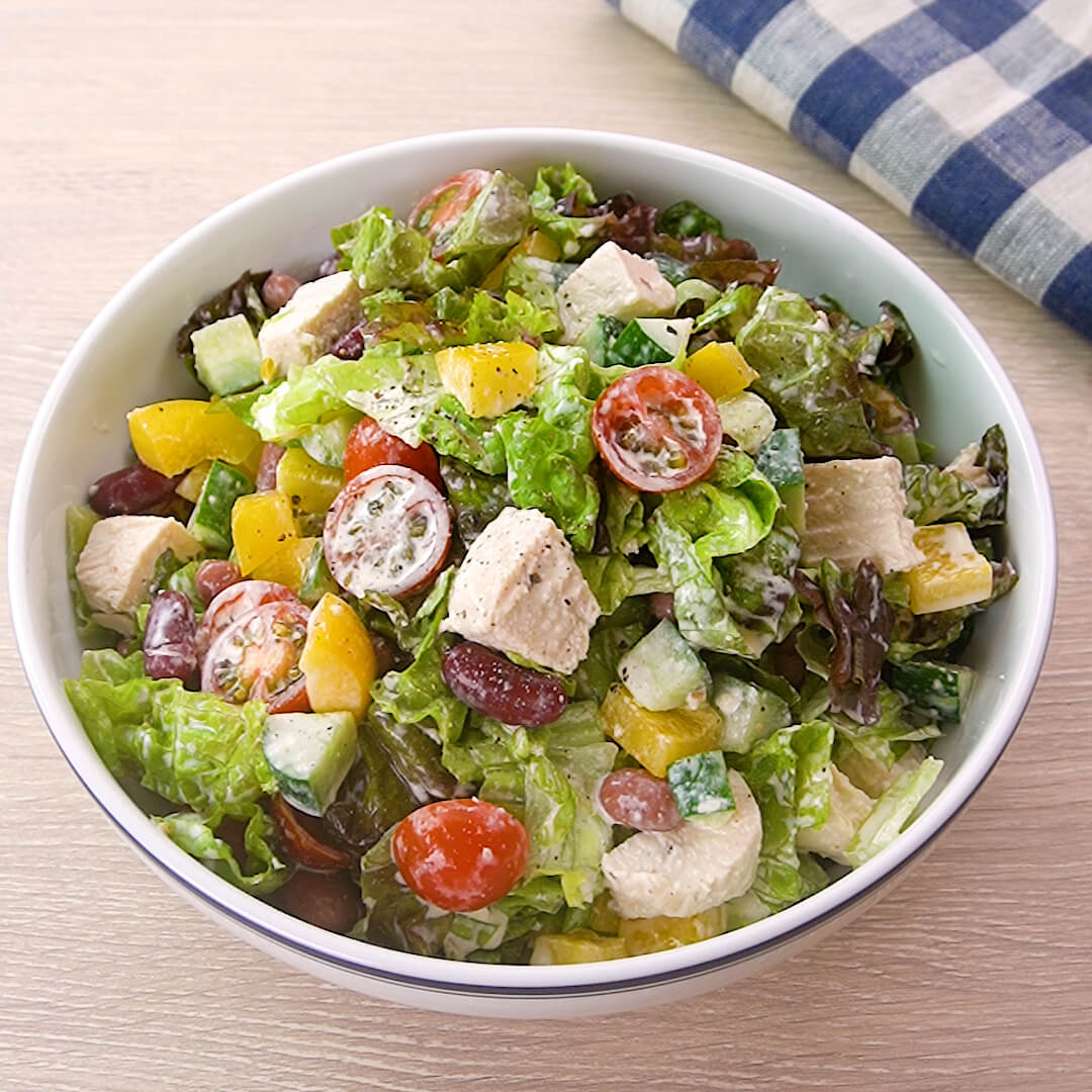 【レタス×トマト】人気レシピ30選!サラダからおかず・主食まで