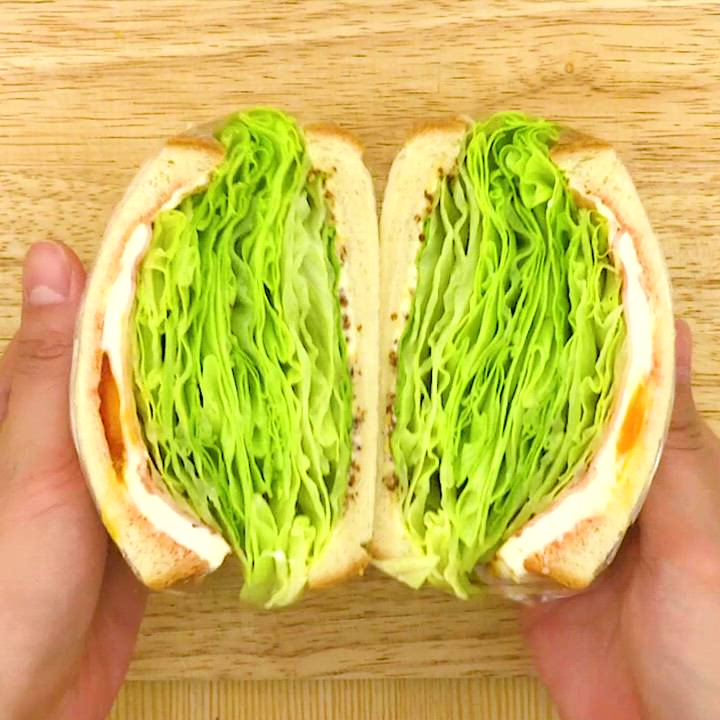 ボリューム満点！ たっぷりレタスのハムエッグサンドのレシピ動画