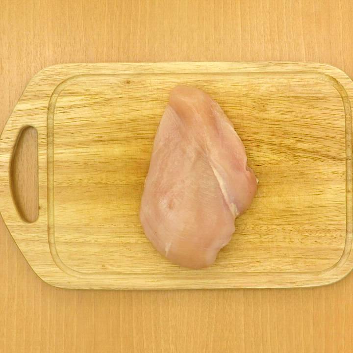 レモンが決め手！ 鶏むね肉のシュニッツェルのレシピ動画・作り方 | デ