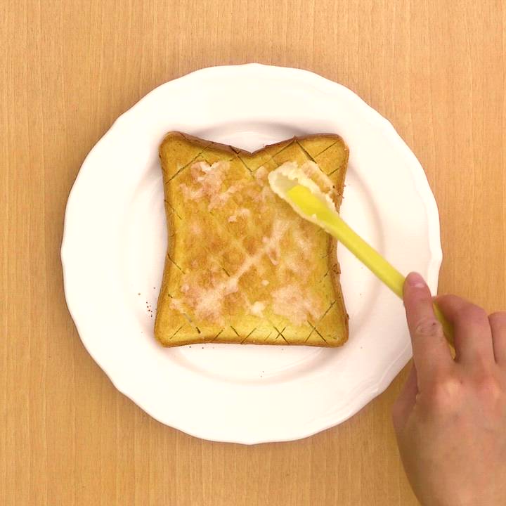 簡単おやつ♪ シュガートーストのレシピ動画・作り方 | デリッシュキッチン