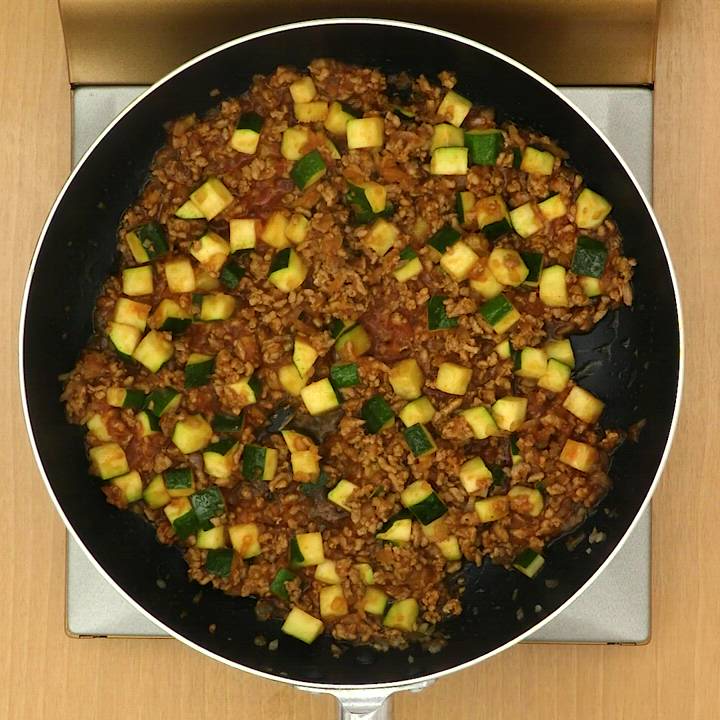 絶品！自家製♪ ズッキーニ入りボロネーゼパスタのレシピ動画・作り方