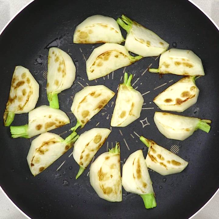 こんがり香ばしい♪ かぶのガリバタソテーのレシピ動画・作り方 | デ