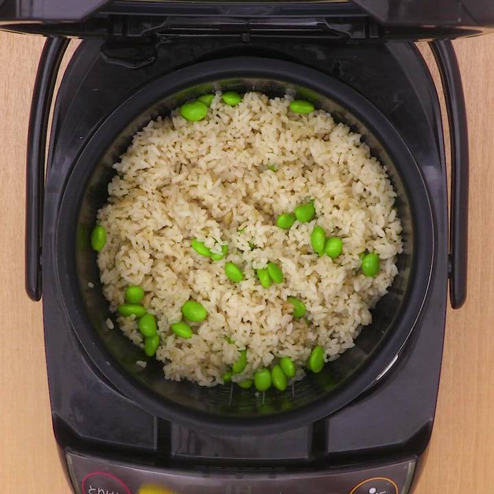 冷凍枝豆を使って！ 簡単枝豆ご飯のレシピ動画・作り方 | デリッシュ