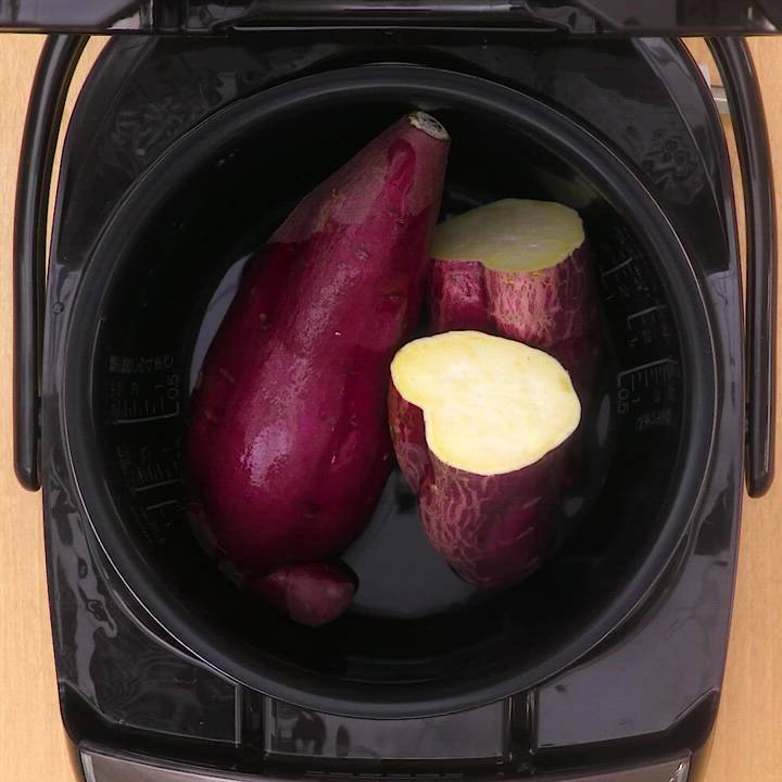 炊飯ボタンを押すだけ！ 玄米モードでねっとり焼き芋のレシピ動画